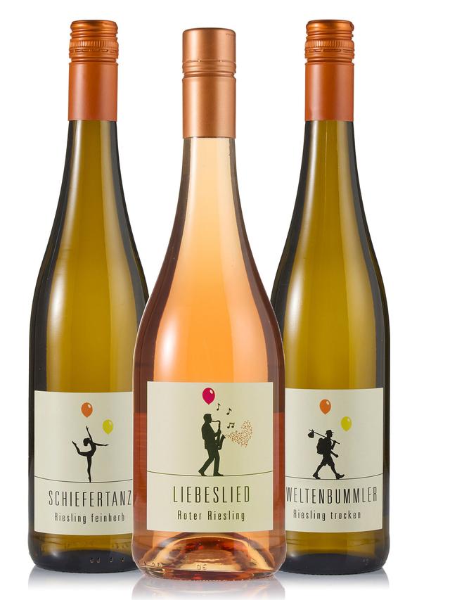 Produktbild von Weingut Christoph Koenen Wein-Set "Märchen Trio" aus Riesling trocken, feinherb & Roter Riesling trocken, 3x 0,75 l