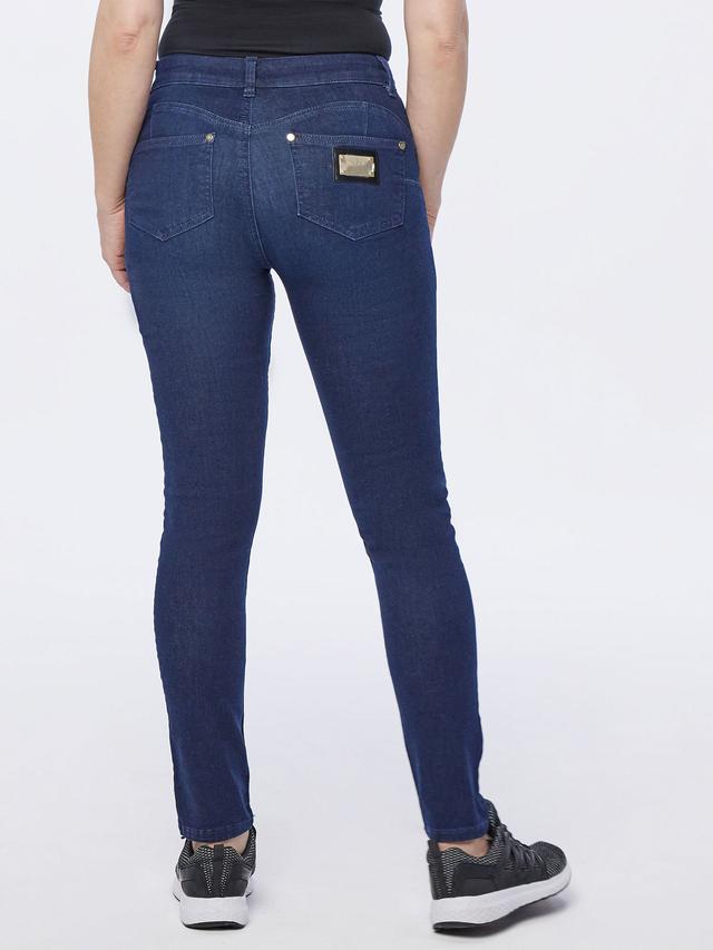 Produktbild von Jeans mit Schmuckdetail