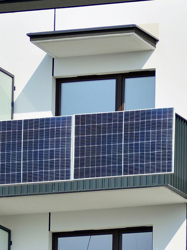 Produktbild von Solarkraftwerk mit Halterung, Inverter mit Wi-Fi, 800 W