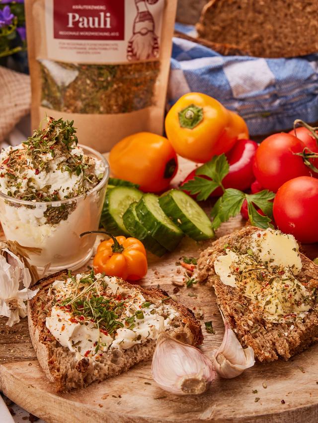 Produktbild von Gewürzmix "Kräuterzwerge", 3-teiliges Gourmet-Kräuter Vorrats-Set