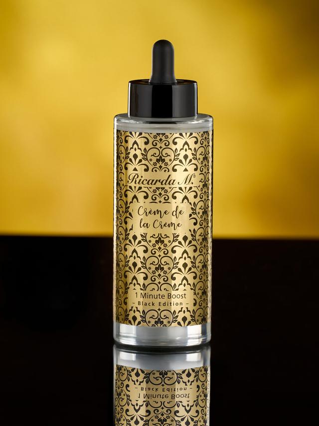 Produktbild von Gesichtsserum "Crème de la Crème 1 Min. Boost Black Edition" Anti-Aging, mit pflanzlicher Exosomen-Technologie, 100 ml