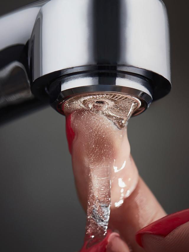 Produktbild von Wassersparregler Premium, bis zu 70 % Wasser sparen, antibakteriell, Made in Germany