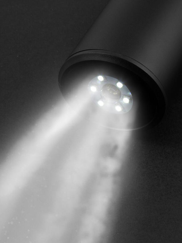 Produktbild von Technaxx Akku-Luftkompressor kompakt, bis zu 4 Autoreifen mit einer Ladung