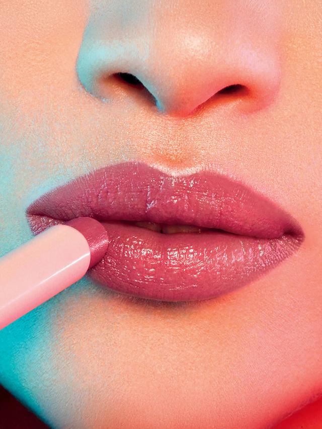 Produktbild von Lippenstift "Lipstyler" in 3 Nuancen, mit Hyaluronsäure & Rosenwachs, vegan
