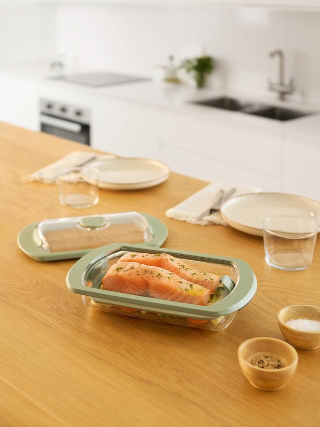 Produktbild von Dampfbox aus Glas mit Deckel und Dampfventil, Mikrowelle und Backofen, schonendes Garen, 2 Portionen, 0,75 l