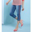Capri Jeans mit Glitzer-Galon-Streifen